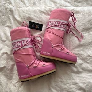 Moon Boots - ICON PINK NYLON BOOTS